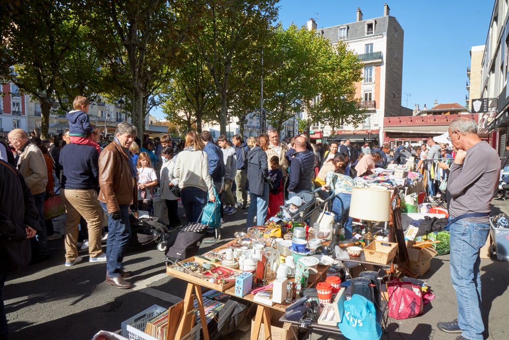 Le vide-grenier de la ville 1